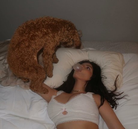Naakte gelekte OnlyFans-foto van Belindanohemy