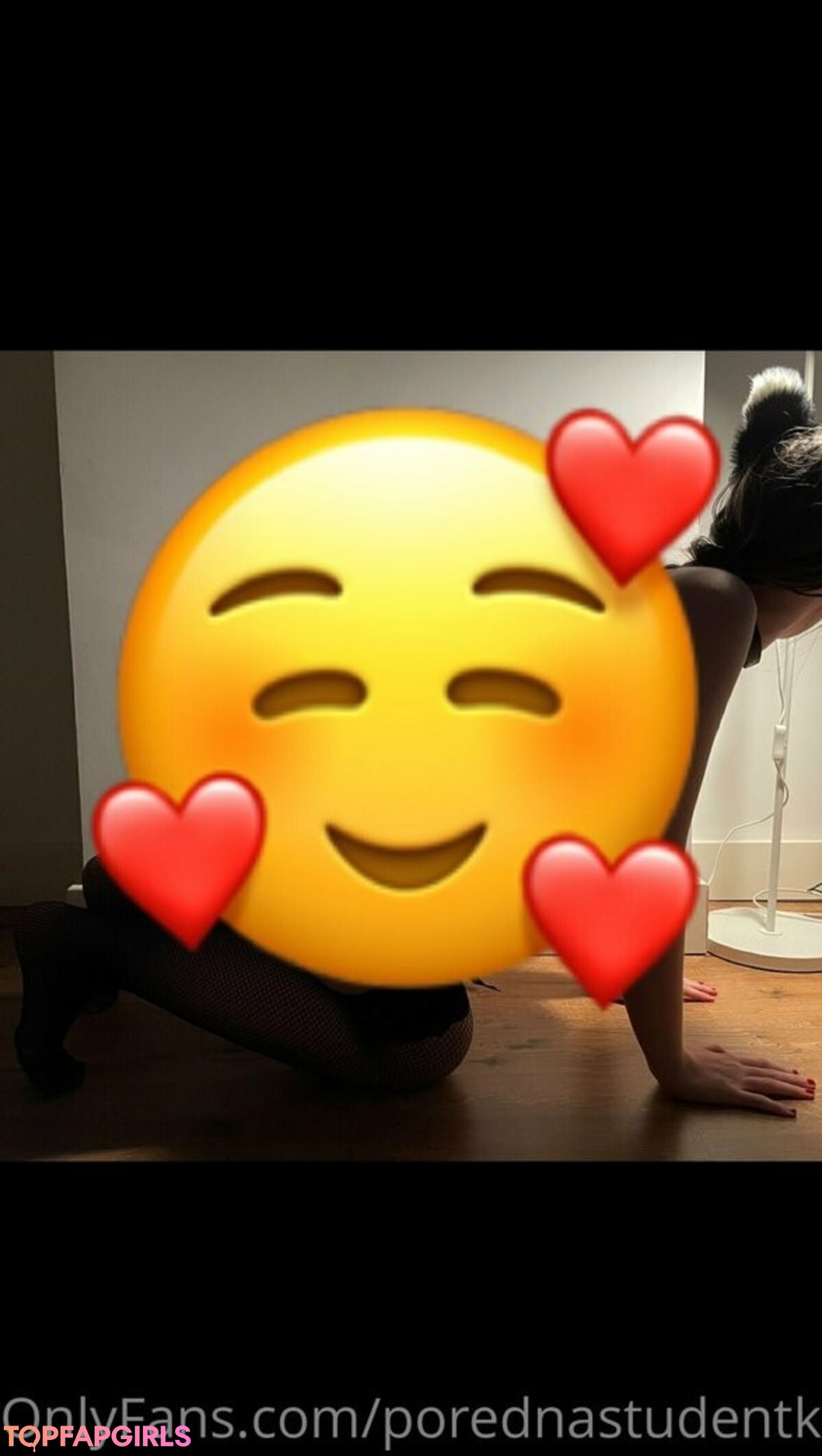 Naakte gelekte OnlyFans-foto van Porednastudentkamarusa #44 Naakte gelekte OnlyFans-foto van Porednastudentkamarusa #44