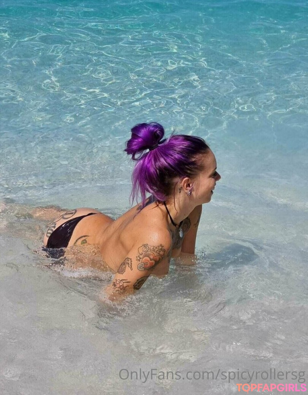 Naakte gelekte OnlyFans-foto van Spicyrollersg #15 Naakte gelekte OnlyFans-foto van Spicyrollersg #15