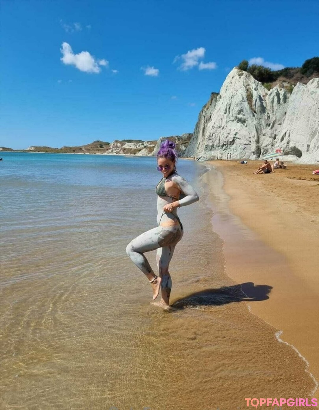 Naakte gelekte OnlyFans-foto van Spicyrollersg #17 Naakte gelekte OnlyFans-foto van Spicyrollersg #17