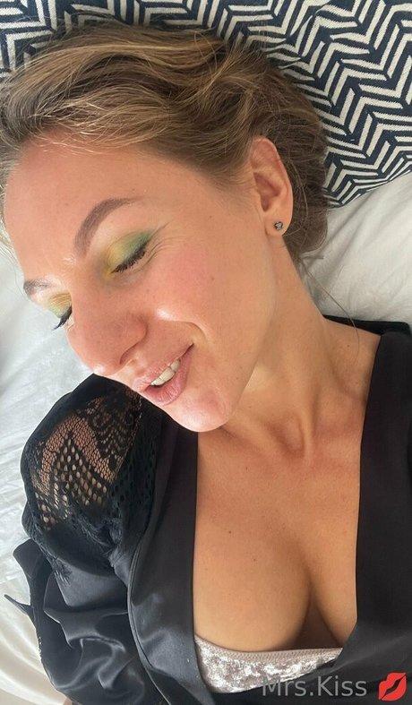 Naakte gelekte OnlyFans-foto van Mrskissvhs