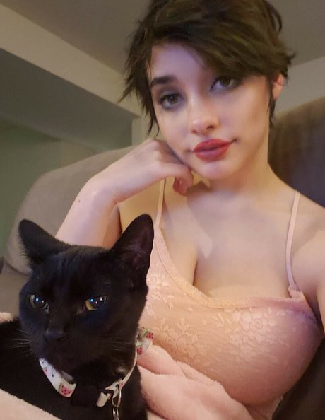 Naakte gelekte OnlyFans-foto van Pinkkunt