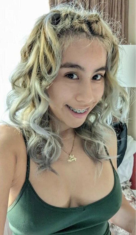 Naakte gelekte OnlyFans-foto van Wendy Diaz
