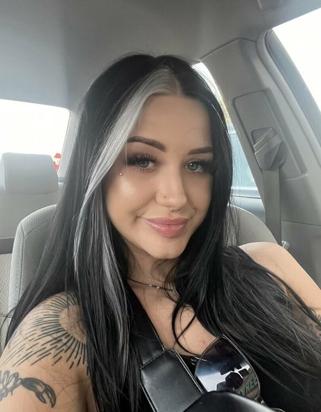 Naakte gelekte OnlyFans-foto van Notturmommy