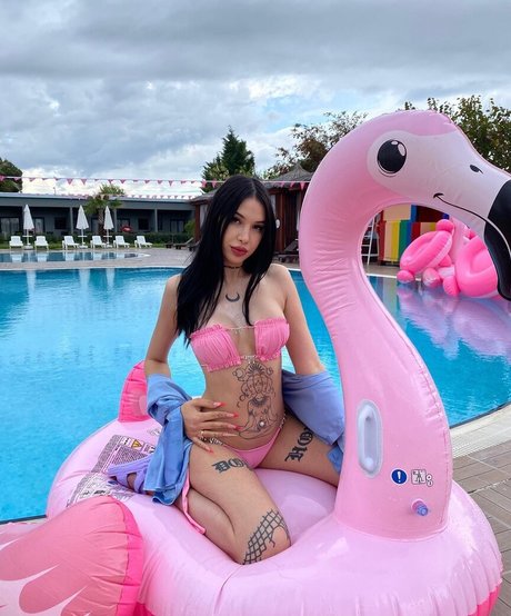 Naakte gelekte OnlyFans-foto van Hira Balci
