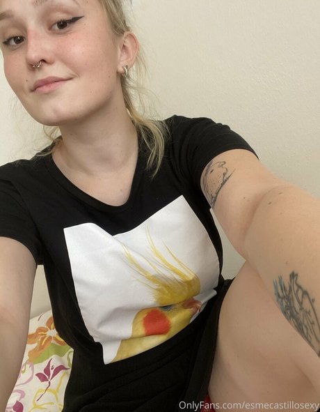 Naakte gelekte OnlyFans-foto van Esmecastillosexy