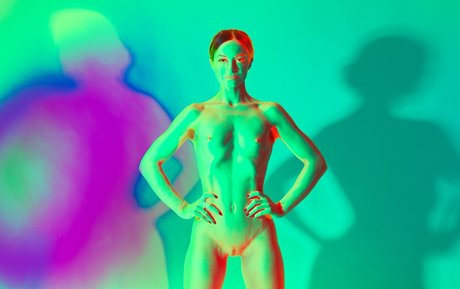 Naakte gelekte OnlyFans-foto van Emily England