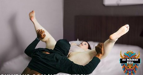 Naakte gelekte OnlyFans-foto van Azmaskedbull