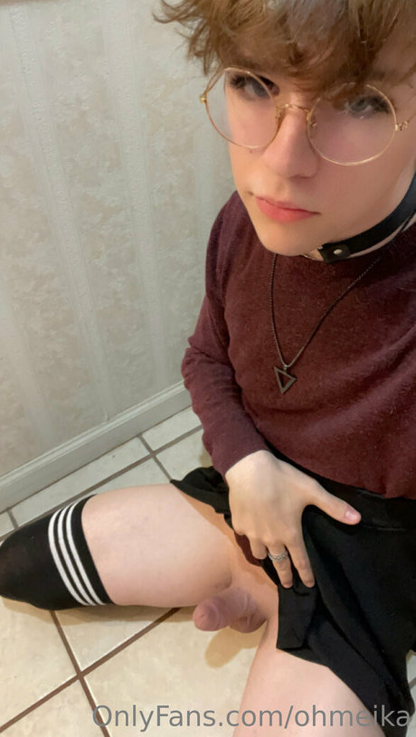 Naakte gelekte OnlyFans-foto van Ohmeika