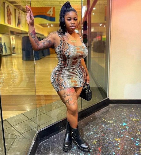 Phattgirlcoco