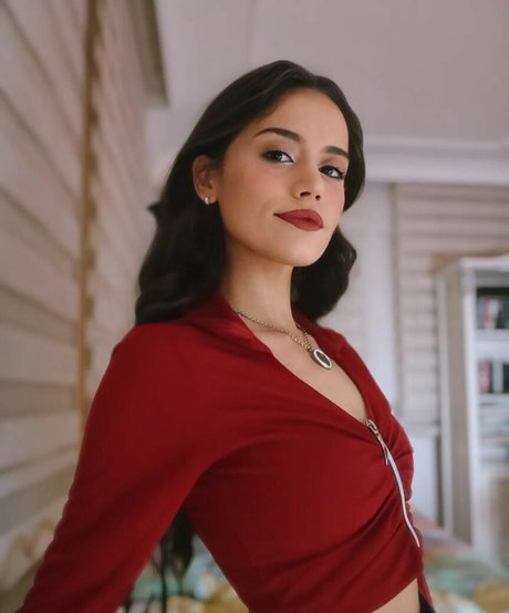 Naakte gelekte OnlyFans-foto van Arlequin Asmr