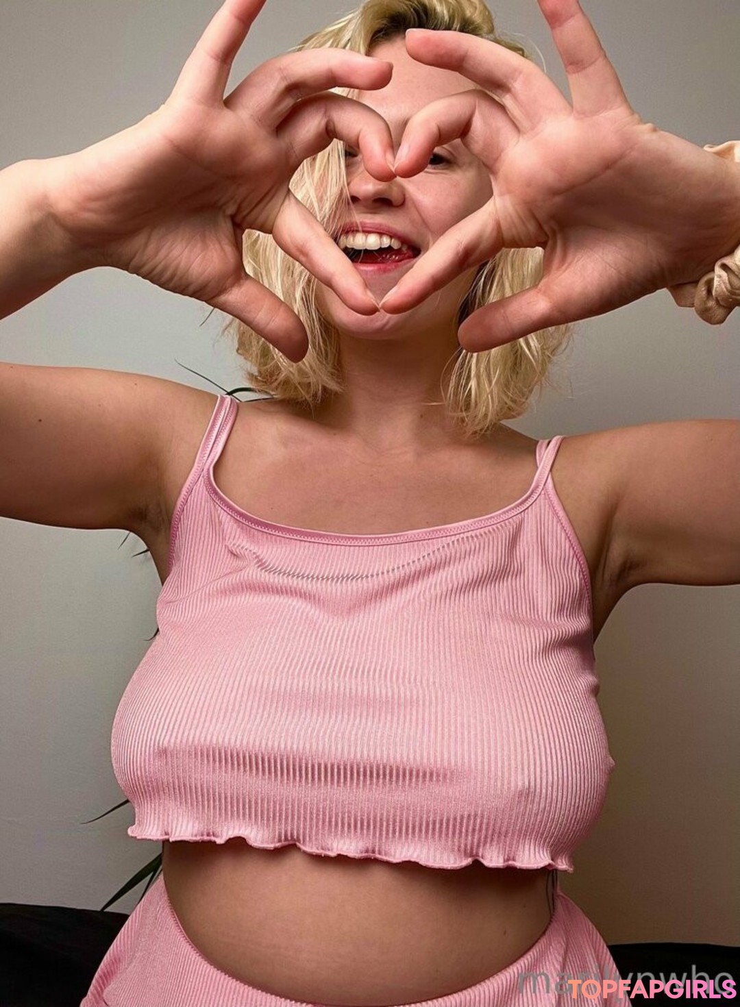 Naakte gelekte OnlyFans-foto van Marilynwhoo #130 Naakte gelekte OnlyFans-foto van Marilynwhoo #130