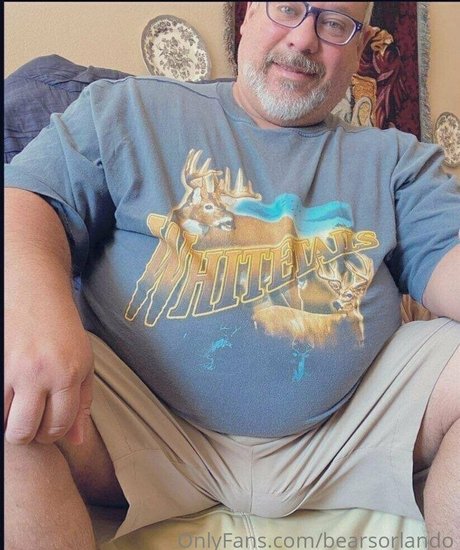 Naakte gelekte OnlyFans-foto van Bearsorlando