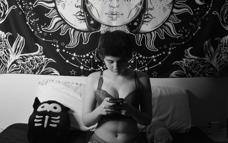 Naakte gelekte OnlyFans-foto van Officialwybielo