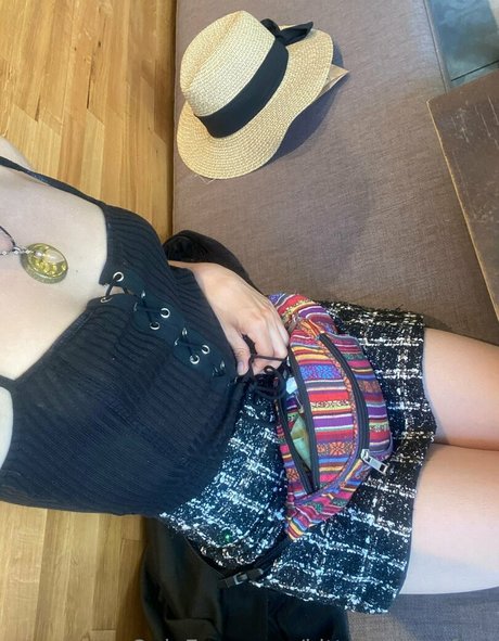 Naakte gelekte OnlyFans-foto van Kittydawsonfree