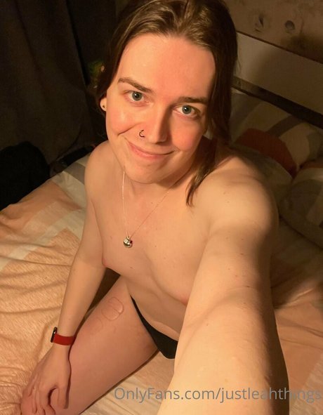 Naakte gelekte OnlyFans-foto van Justleahthings
