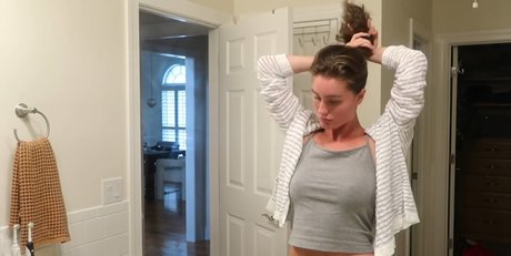 Naakte gelekte OnlyFans-foto van Destiny Sines