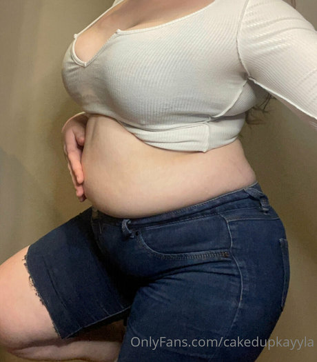 Naakte gelekte OnlyFans-foto van Cakedupkayyla