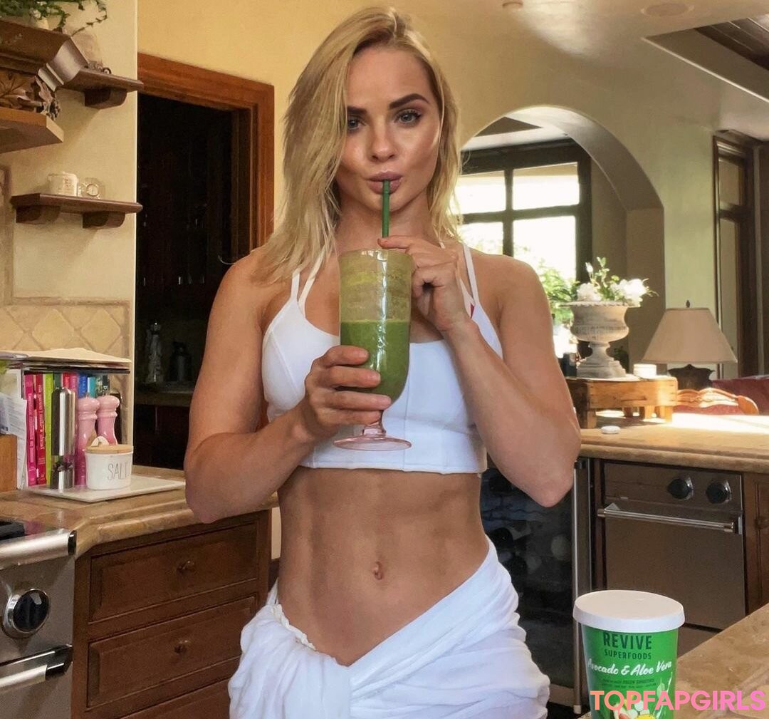 Naakte gelekte OnlyFans-foto van Irina Igorevna #2 Naakte gelekte OnlyFans-foto van Irina Igorevna #2