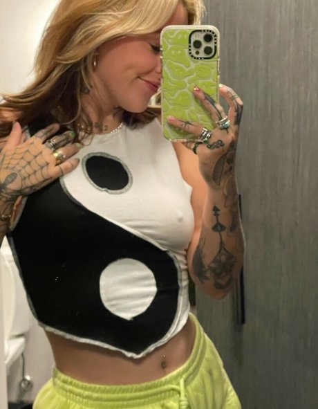 Naakte gelekte OnlyFans-foto van Cray