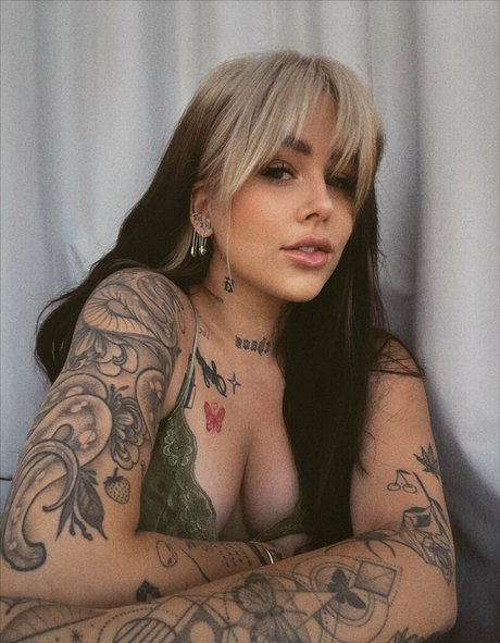 Naakte gelekte OnlyFans-foto van Cray