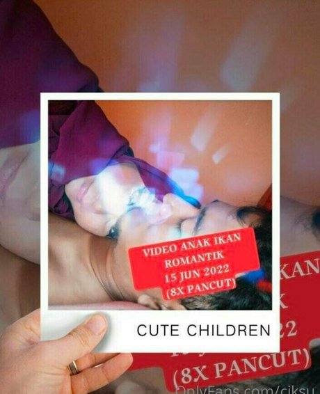 Naakte gelekte OnlyFans-foto van Ciksu