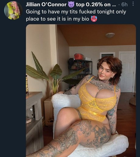Naakte gelekte OnlyFans-foto van Gillianjiggs Everyones Mommy
