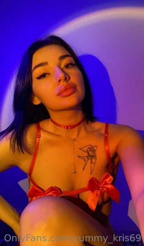 Naakte gelekte OnlyFans-foto van Yummy Nut