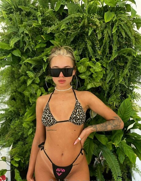 Naakte gelekte OnlyFans-foto van Vvanessav