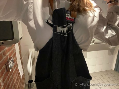 Naakte gelekte OnlyFans-foto van Claire Deslunes