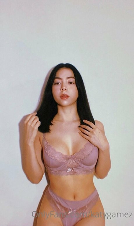 Naakte gelekte OnlyFans-foto van Katy Gamez