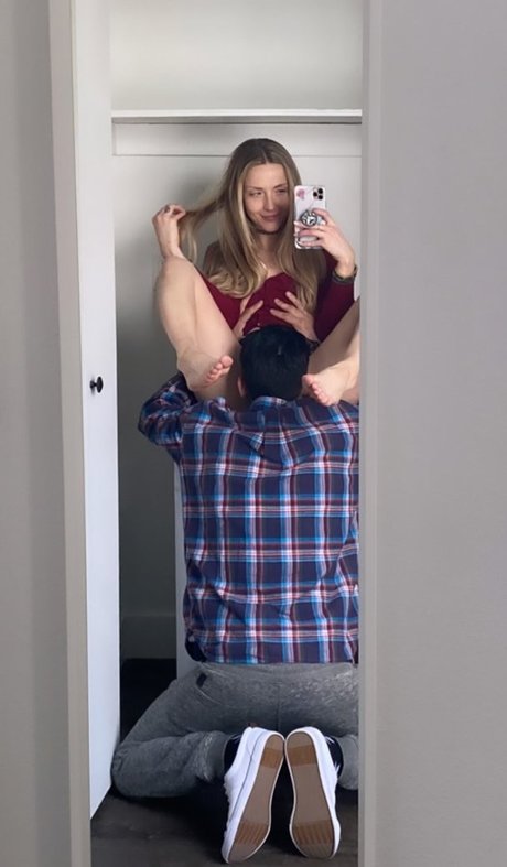 Naakte gelekte OnlyFans-foto van Karla Kush