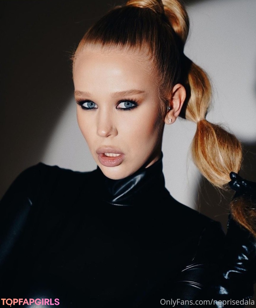 Naakte gelekte OnlyFans-foto van Lisa Barysheva #51 Naakte gelekte OnlyFans-foto van Lisa Barysheva #51