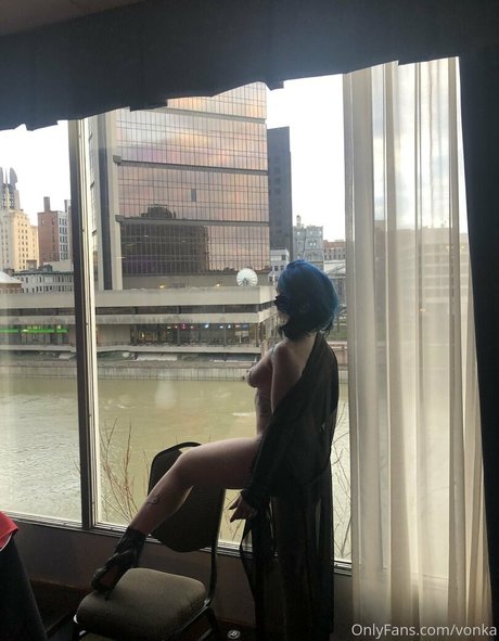 Naakte gelekte OnlyFans-foto van Vonka