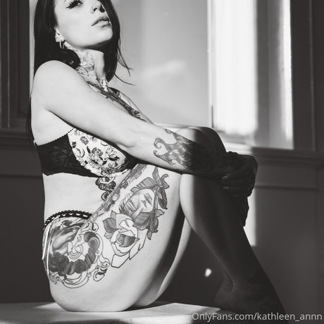 Naakte gelekte OnlyFans-foto van Kathleen Ann