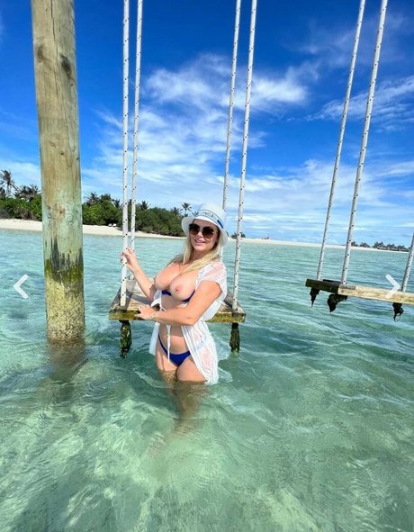 Naakte gelekte OnlyFans-foto van Chloe Patt