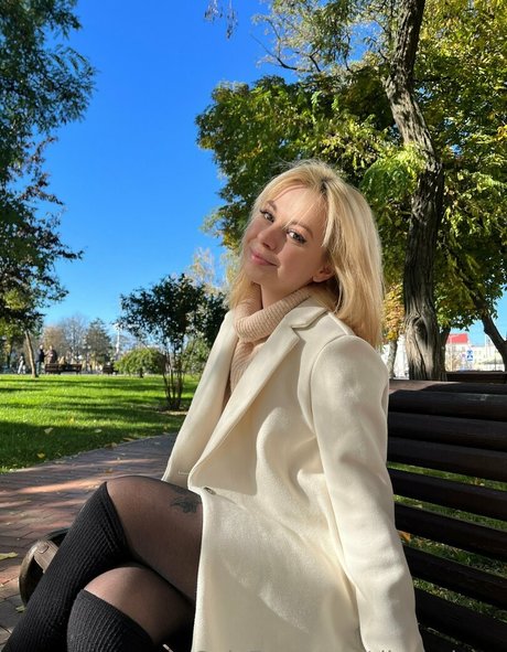 Naakte gelekte OnlyFans-foto van Dianakuss