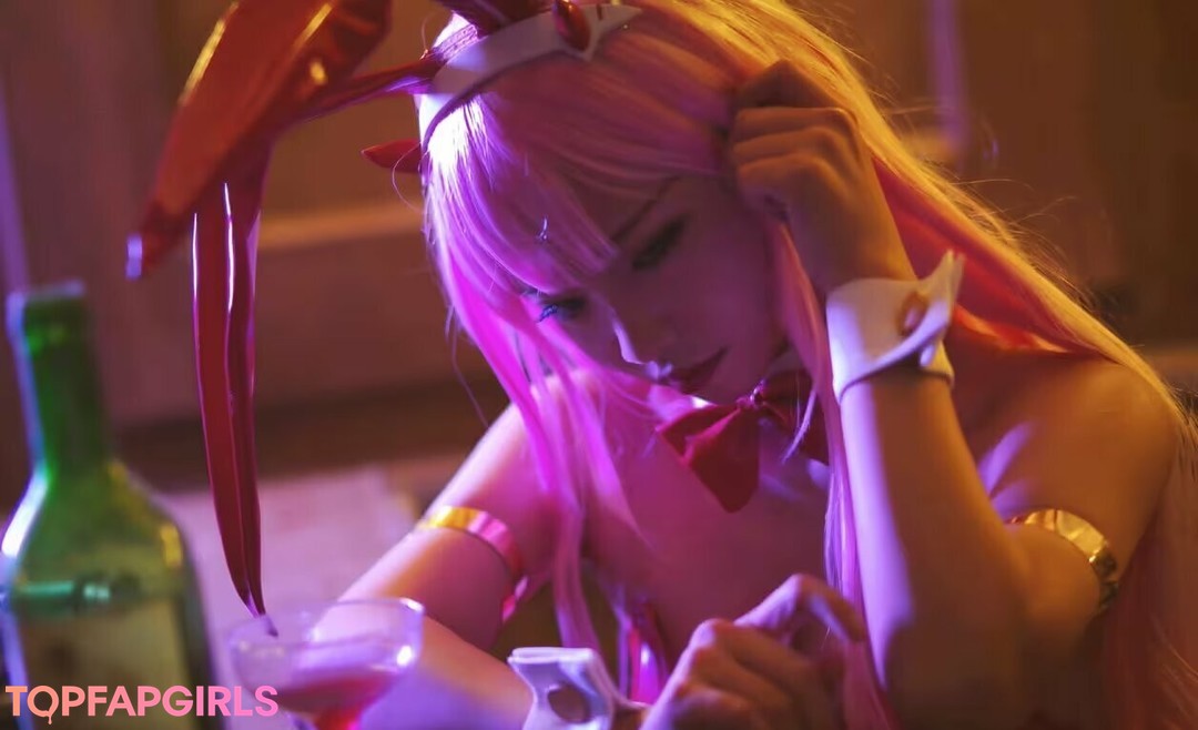 Naakte gelekte OnlyFans-foto van Yimiaojun Nya #7 Naakte gelekte OnlyFans-foto van Yimiaojun Nya #7