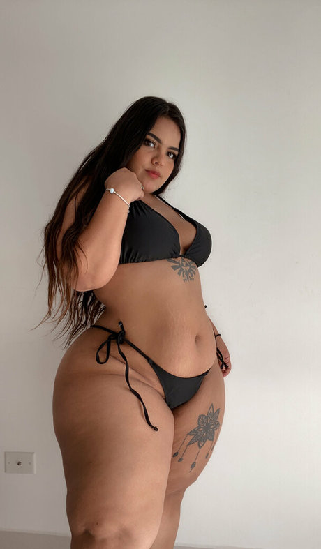 Naakte gelekte OnlyFans-foto van Graciebon1