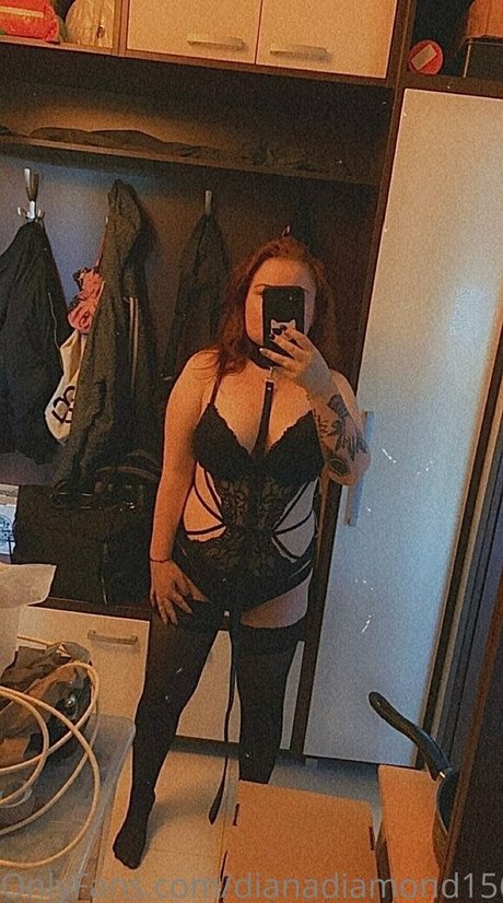 Naakte gelekte OnlyFans-foto van Diamondbunny249