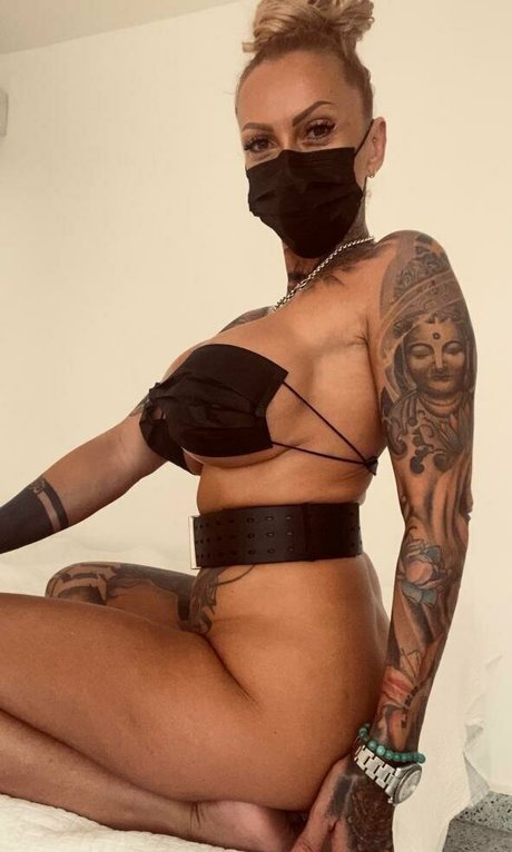 Naakte gelekte OnlyFans-foto van Sophiadreams
