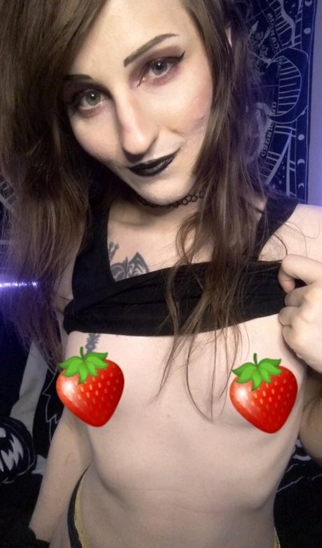 Naakte gelekte OnlyFans-foto van Sora Blackheart