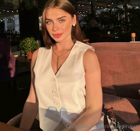 Naakte gelekte OnlyFans-foto van Irinasivalnaya
