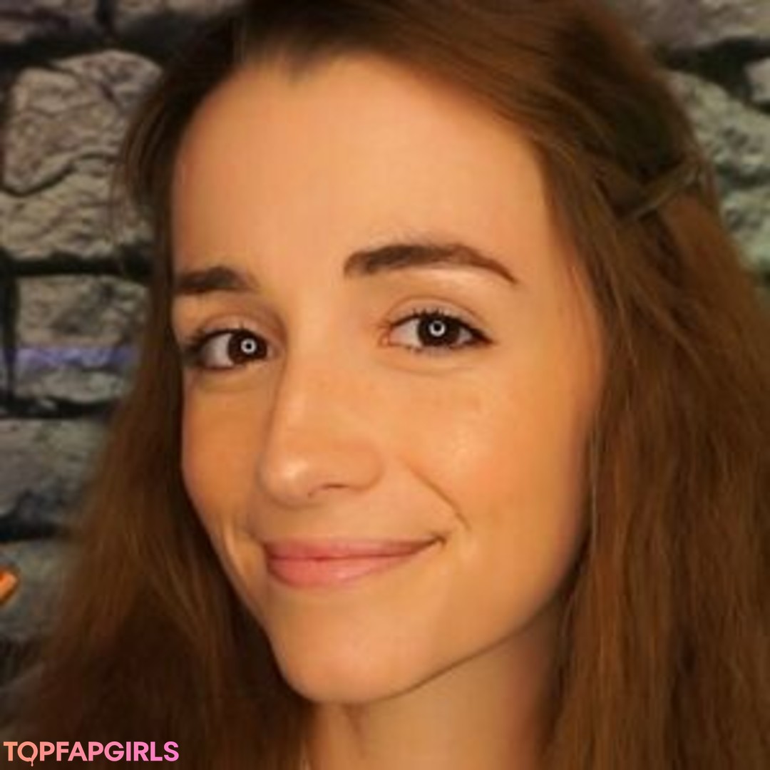 Naakte gelekte OnlyFans-foto van Sarah Lavender #7 Naakte gelekte OnlyFans-foto van Sarah Lavender #7