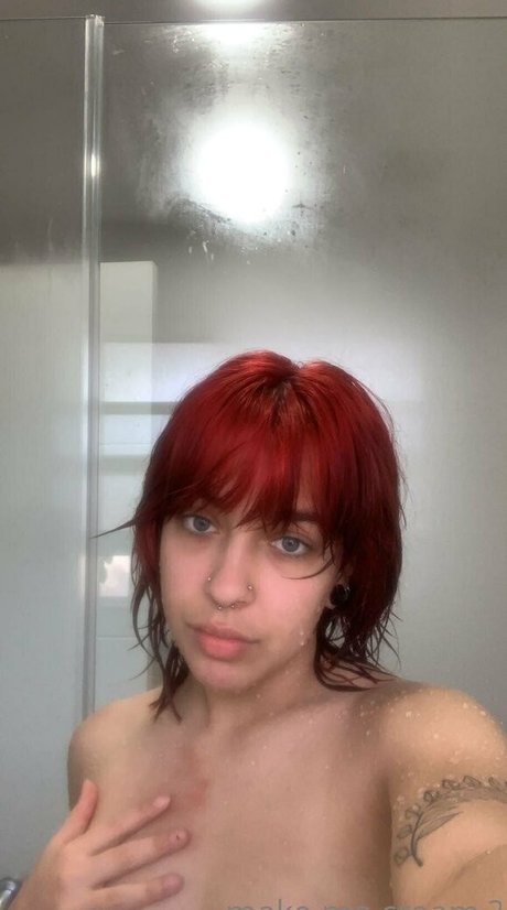 Naakte gelekte OnlyFans-foto van Rhyrhyie