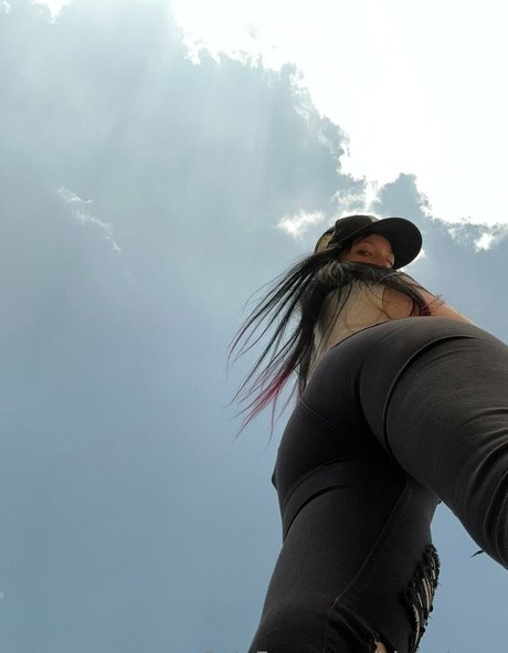 Naakte gelekte OnlyFans-foto van Bbygivory