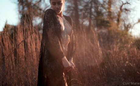 Naakte gelekte OnlyFans-foto van Clair Marie