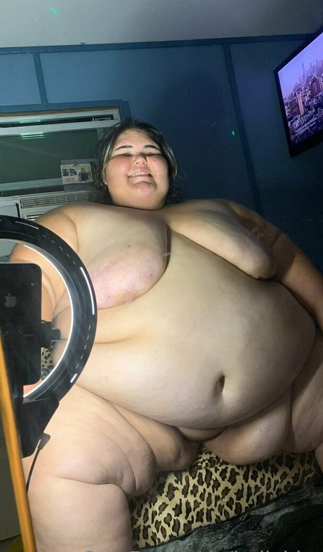 Naakte gelekte OnlyFans-foto van Ssbbwalexia
