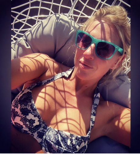 Naakte gelekte OnlyFans-foto van Gail Emms