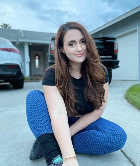 Veronica Rose